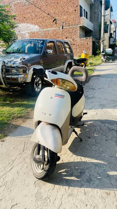 Scooty 50cc Self start