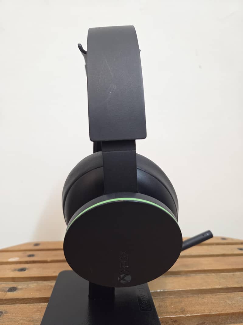 Xbox Wireless Headset 1
