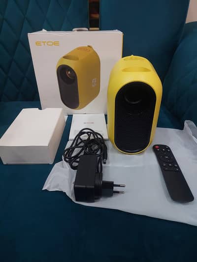 ETOE D1 EVO portable fully android projector came from UK