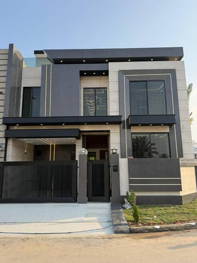 6.75 Corner Luxury Ultra Modern House Available For Sale In Citi Housing Sialkot