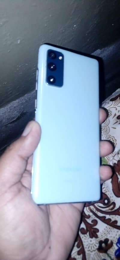 Samsung  s20 fe