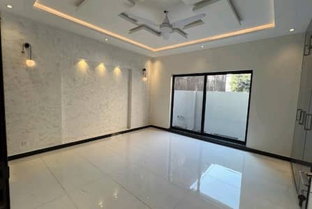 Ideally Located House Of 5 Marla Is Available For Sale In Lahore