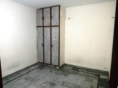 03 Marla 1st Floor Flat Available For Rent (Street 07 Cavalry Market)