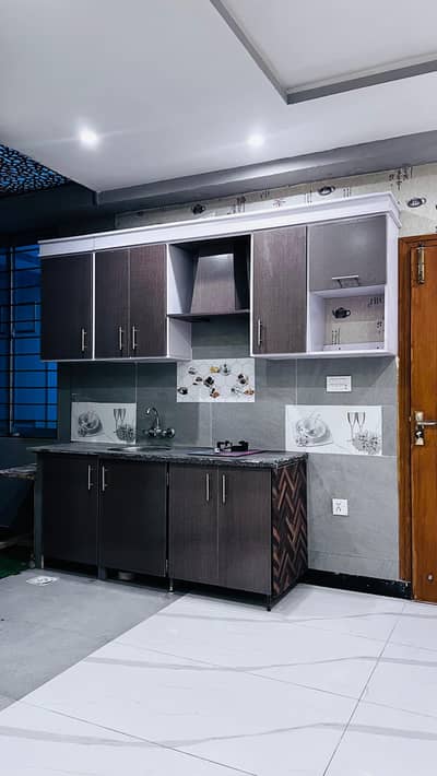 850 Square Feet Flat In F-17 Is Available For Rent