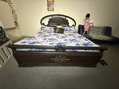 Bed with King size Mattress Pure wood