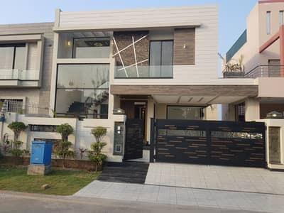 Fully Renovated 10 Marla Beautiful House Available For Sale at Super Hot Location