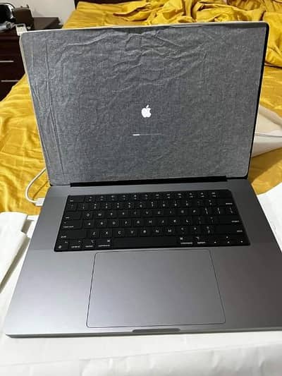 Apple MacBook Pro M2 Max