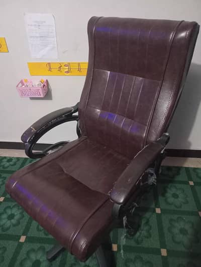 office chair 10/9 condition full size