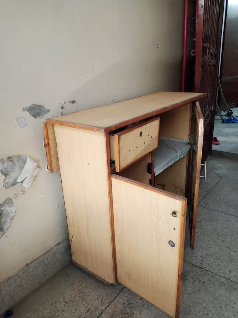 wardrobe 1