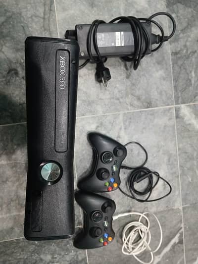 x box 360 slim with two consoles