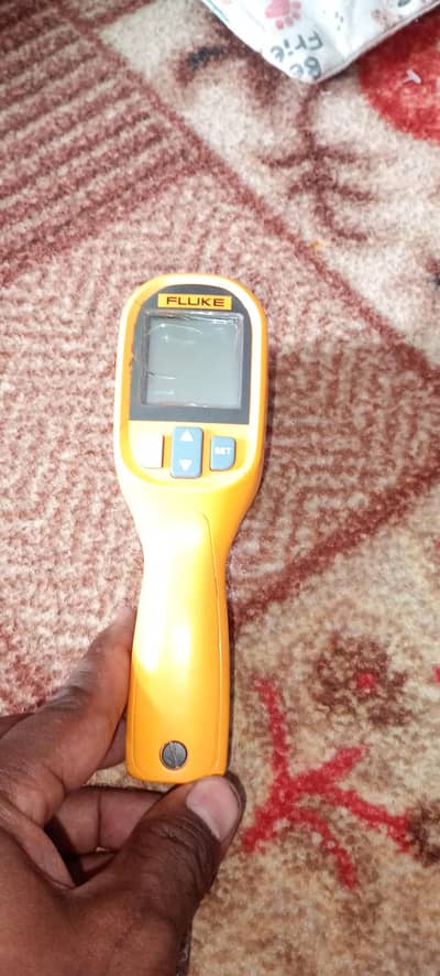 FLUKE infrared thermostate
