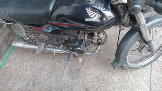 03703905977whtsup krlyhondacd dream17model genuine all new urgent sale