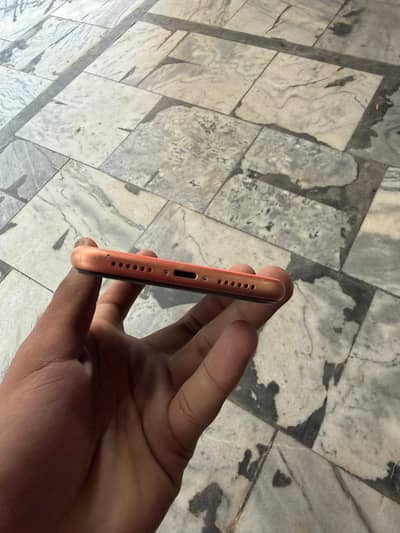 iPhone Xr urgent sale