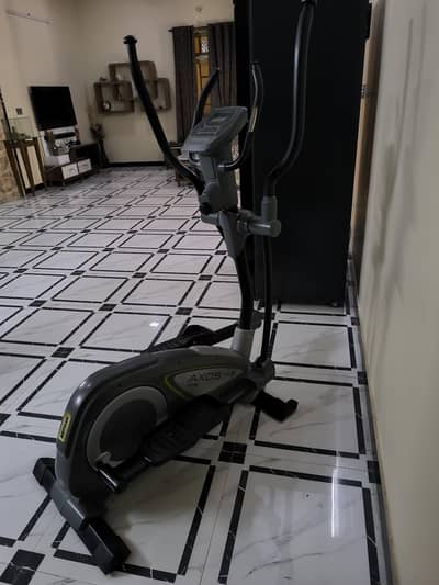 slightly used imported / Exclusive branded elliptical