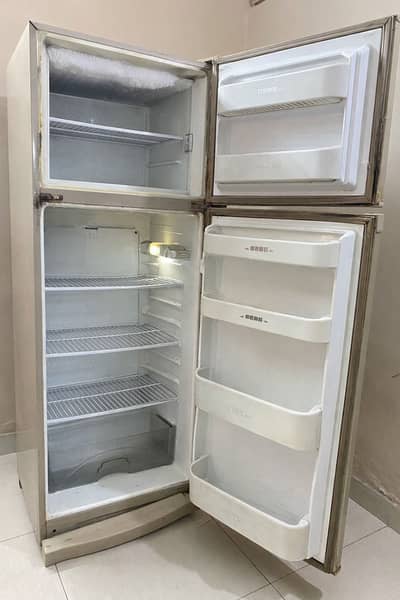 Dawlance fridge