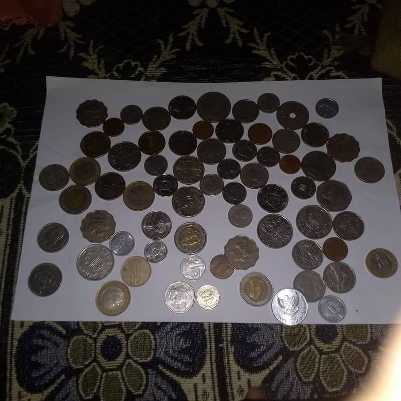 ایک سیکے کی قیمت 200روپے ہیں آپ کو جو سیکا چاہیے وہ مل جائے گا 1