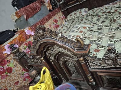 Hello dear I want to sell my home furniture, bed ,sofa dressing and