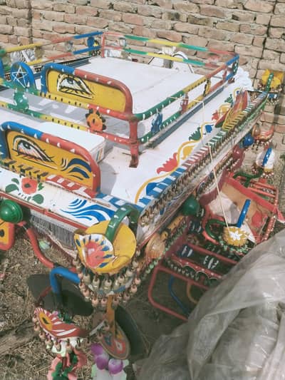 tractor ki chaht aur 11 phalee hall