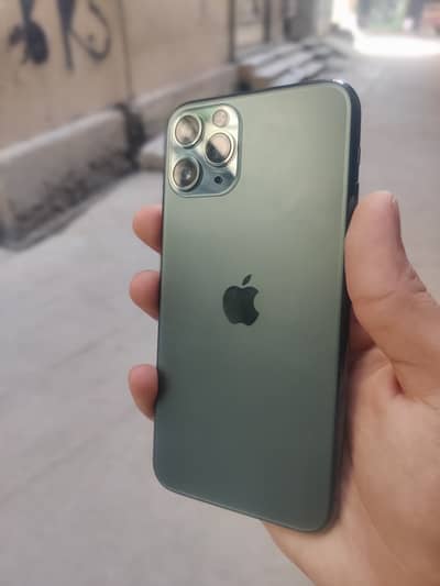 iPhone 11 Pro non pta for sale, exchange bhi chaly ga bary set ke sath