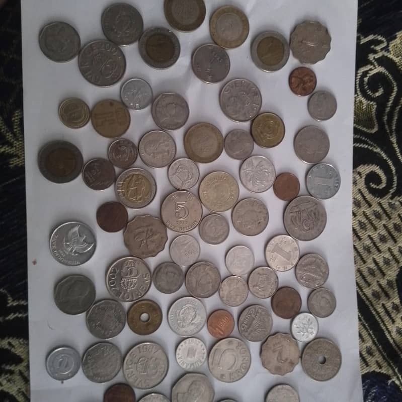 ایک سیکے کی قیمت 200روپے ہیں آپ کو جو سیکا چاہیے وہ مل جائے گا 3