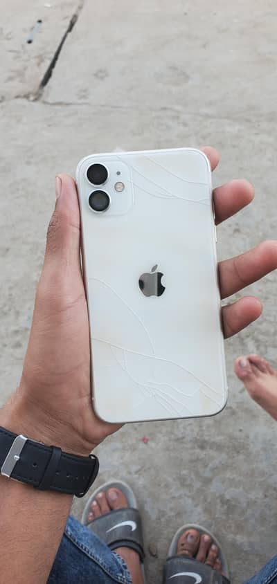 iphone 11 , eSim Available