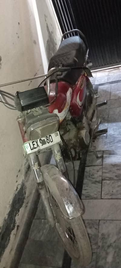 03196123488 CD 70 PAK HERO OLD MODEIN ENGINE ORIGINAL