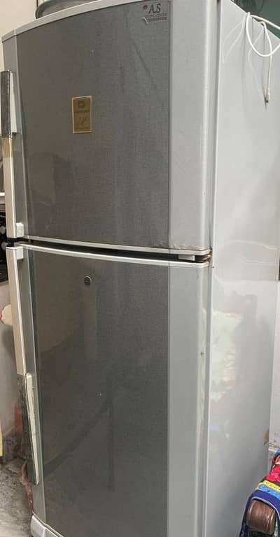 Dawlance 10/8 cooling good compressor good