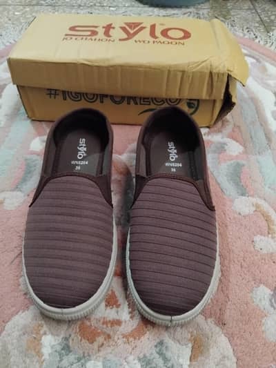 Brown Casual Sneakers