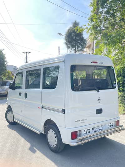 Mitsubishi minicab