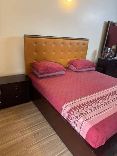 King Size Bed | Modern Bed set for sale | bedroom set | bed set