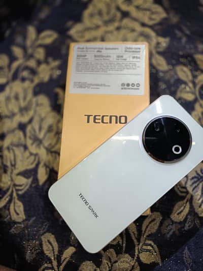 Tecno spark 30C  6 /128