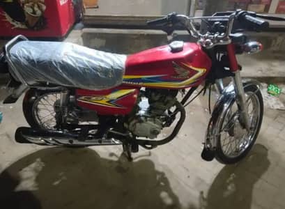 honda 125cc.    +03221442364