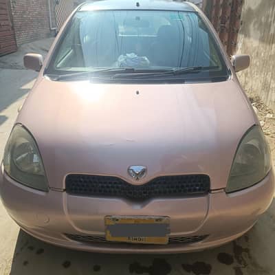 Toyota Vitz 2001 btr thn Cultus Cuore alto