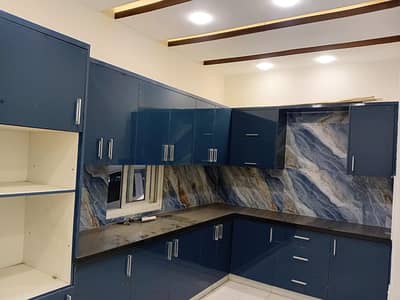 Silent Commercial Portion 4Bed DD FOR Rent