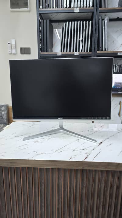 Aspire Z24-890 Series ​Model Number: D18W8