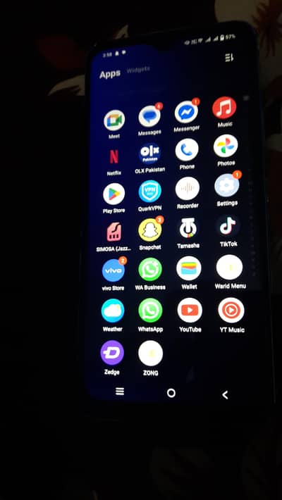 vivo v21 condition 10 by 8 all okay only panel change