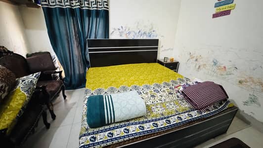 King size Bed with Mattress