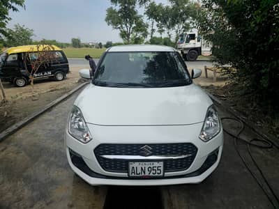 Suzuki Swift GL CVT 2022