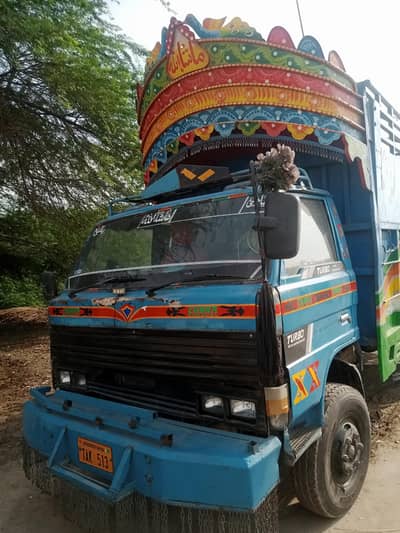 Mazda foji frame 6 nutta 18 foot body copy Peshawar number