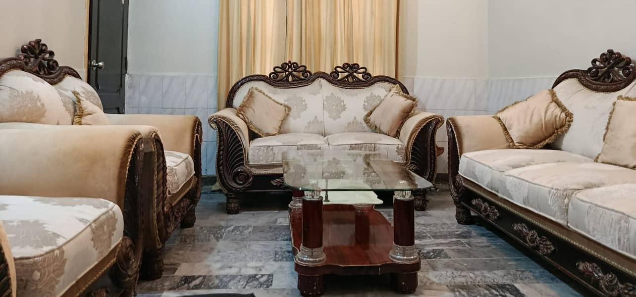 Sofa Set With Table 1