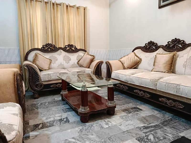 Sofa Set With Table 3