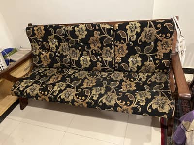 5 seater sofa in good condition