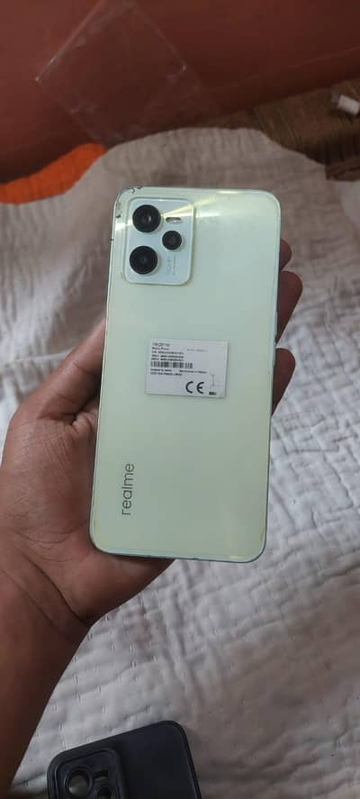 realme c35
