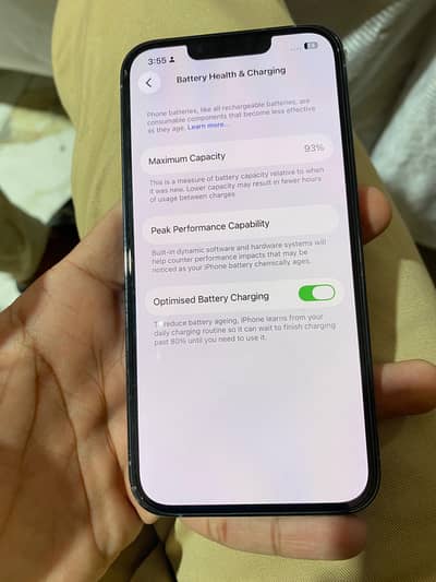 what's app number 03094370710