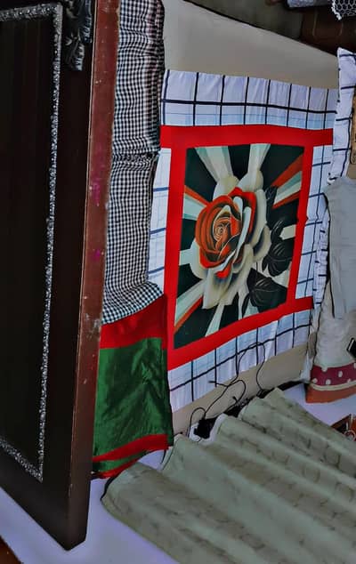 URGENT FOR SALE, WOOD BED IN USED CONDITION, FOR CONTACT:03218825214