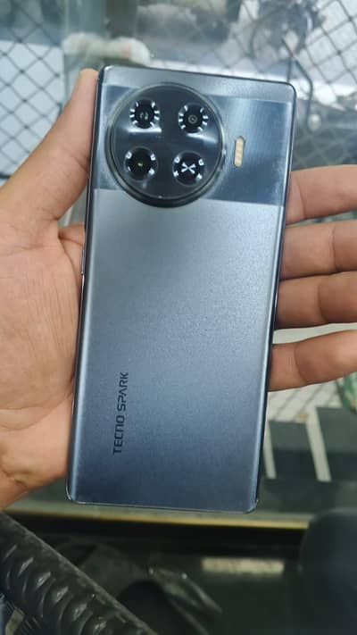 Tecno Spark 20 Pro Plus