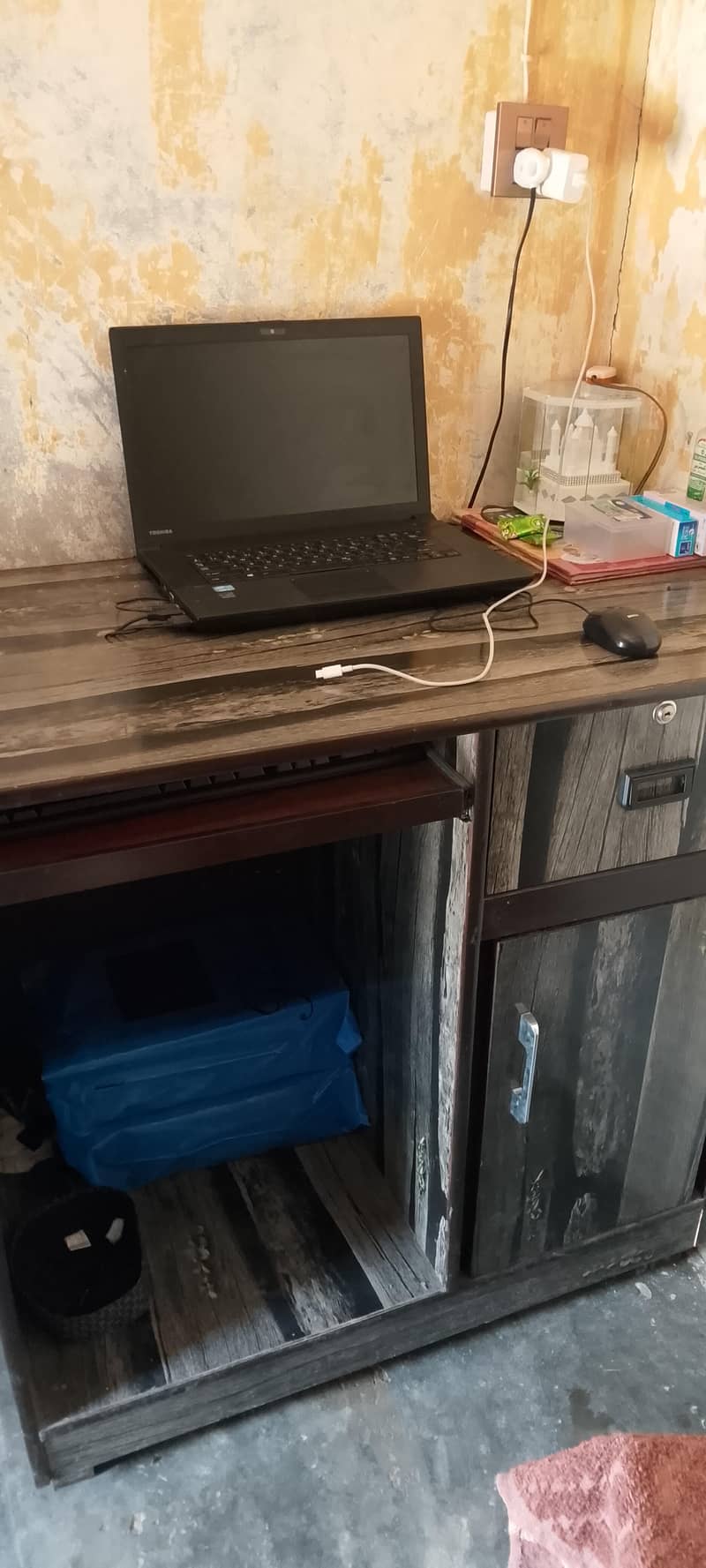 Computer  table For work 0