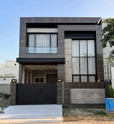 Your Dream Brand New 5 Marla House Is Available In Royal Orchard