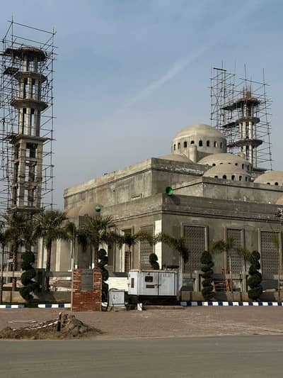 Prime Location 5 Marla Plot For Sale In Tulip Extension Block Park View City Lahore