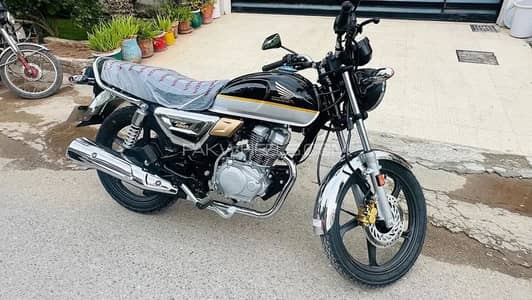 Cg 150 showroom condition just 2 weeks used